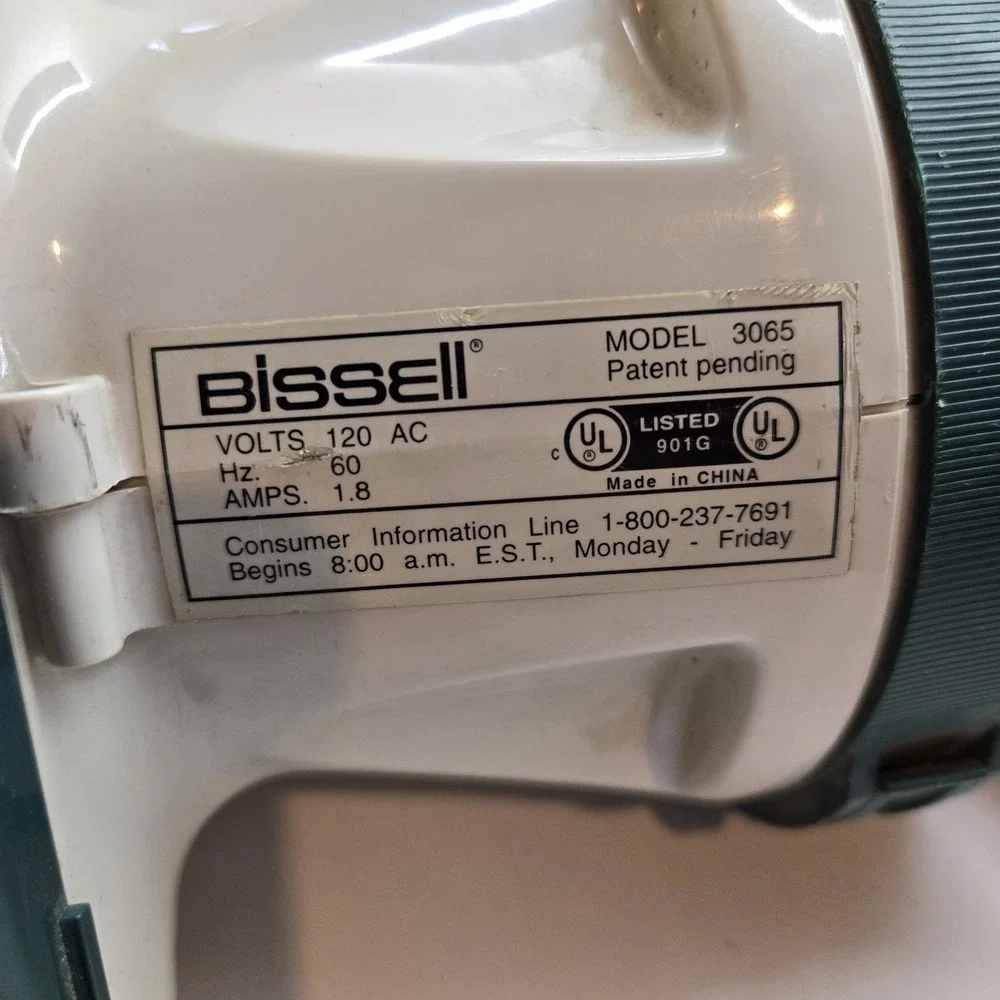 VTG Bissell Handheld Vacuum‎ Cleaner 3065, AC 120 Volt 1.8 Amp WORKS GREAT! EUC